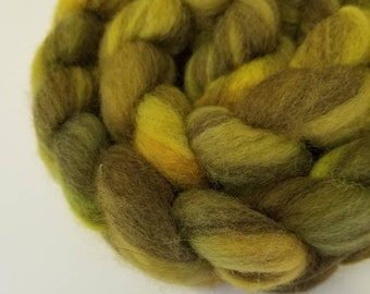 BFL Bluefaced Leicester wool top roving hand-dyed  SPANISH MOSS 4 oz