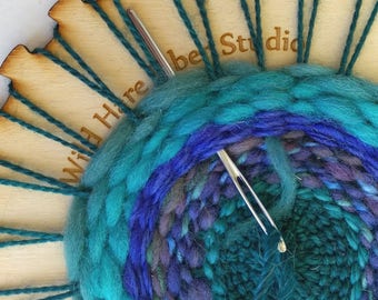Circle Weaving SMALL LOOM Weave-a-Round DIY for woven hat and circular shapes