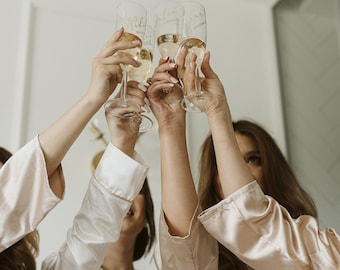 Personalized wedding champagne glass | A glass for the bride, maid of honor, bridesmaid | Team bride | Hen party accessories