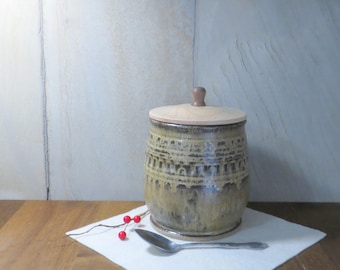 Stoneware Canister Storage Container - Burnt Iron Brown - Maple Lid - 1 1/2 Quart