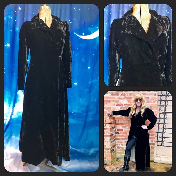 Vintage Black Velvet Coat, Goth Coat, Gothic, B.Al
