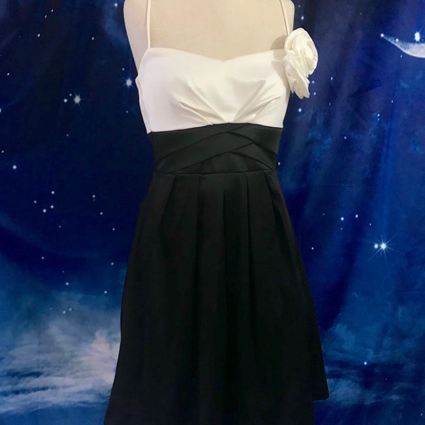 80s Prom Dress, Vintage Prom Dress, Black and White Dress, Black Cocktail Dress, Black Vintage Cocktail Dress, Small 80s prom dress