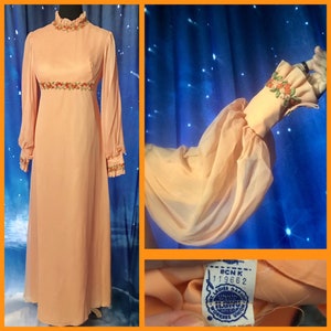 Vintage Chiffon Gown, Southern Gown, Kentucky Derby Dress, Vintage Peach Gown, 1970s formal dress, Union Made Dress, Made in the USA, 1970s