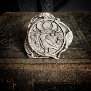 The Crow and Crescent, Adjustable Witch Ring, Raven ring, crow ring