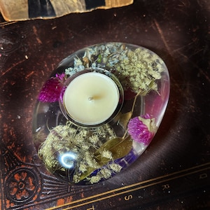 Witch Altar Botanical Tealight Holder