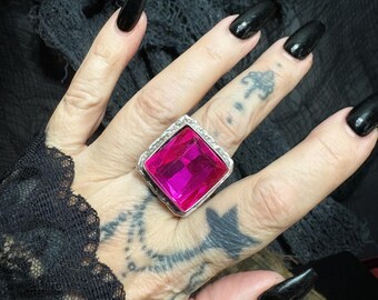 The Countess of the Crypt, handmade glass crystal vampire ring in “poison orchid” color
