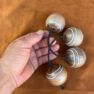 medium size Aslato, Aslatua, Asalato, Cas Cas,Patica, Televi, natual calabash