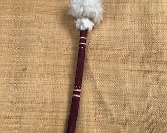 Batidor de tambor chamán con parche blanco esponjoso, buen peso y equilibrio)