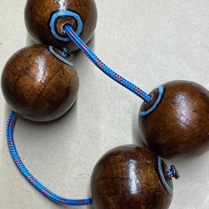 medium sized Aslato, Aslatua, Asalato, Cas Cas,Patica, Televi, natual calabash, kess kess, shakers