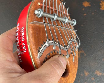 zula kalimba, boîte de sardines à pouce piano. Fabriqué à la main par mes soins