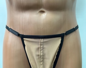 Sexy herenstring, beige string met print en verstelbare zijkanten, herenstring met opvallende print, fetisj of clubwear, psychedelische herenstring