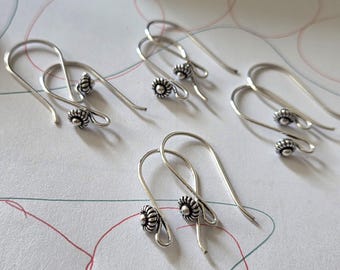 Pendientes de plata, con ganchos, hipoalergénicos, 4 pares, 2,5 cm de largo.