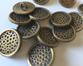 7 botones de bronce, borde superior, diseño de puntos (17 mm), parte posterior del vástago