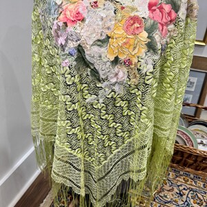 Vintage Elisa-Rose for R.M. Vendel Inc Lace Poncho Top – Boho Patchwork Appliqué – Cottagecore Floral Embroidered Fringe Shawl – Anthro