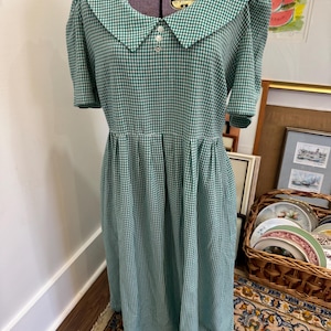 90s mom dress Happy Easter! Inspired by my mom and her 90s dress : r/oldhagfashion