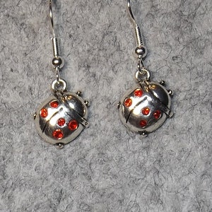 Stijlvolle kleine buggers - met Swarovski-kristallen.
