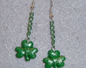 Hängende Shamrock Ohrringe