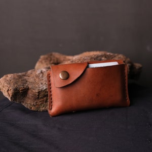 Cartera de cuero minimalista, Tarjetero de cuero, Cartera pintada a mano, Cartera hecha a mano, Cartera de cuero genuino, Cartera de cuero de vaca, Regalo para él