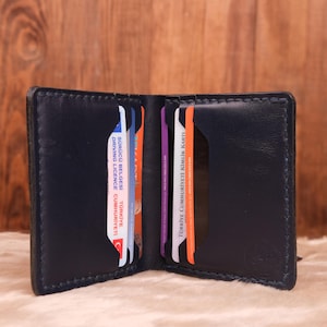 Cartera de cuero hecha a mano personalizable, cartera de cuero personalizada para hombre, regalo para hombre, cartera azul oscuro, cartera de cuero azul marino