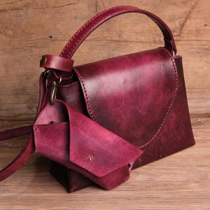 Hand-Painted Leather Bag: Elegant Burgundy & Black, Adjustable Strap