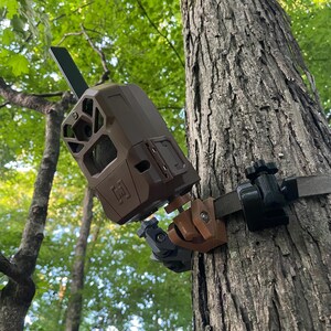 Bread and Butter 2-way: Adjustable Trail Camera Mount Bracket | Public Land Legal (Pan and Tilt) image 6