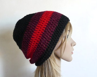 Gorro de crochet negro rojo oscuro rojo sangre rubí granate rayas gorro holgado mujer hombre unisex gorro holgado vegano invierno primavera