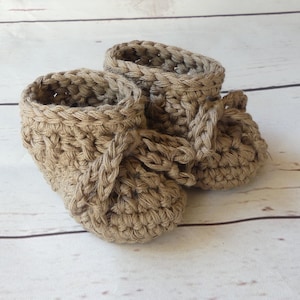 Baby booties crochet taupe brown cotton with ties newborn 0-3 months baby shower pregnancy announcement gender neutral