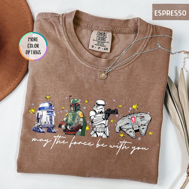 Puede incluir: Un juego de tres tazas de cer&aacute;mica con acabado mate moteado. Las tazas son de color crema, gris claro y gris oscuro. Cada taza tiene un dise&ntilde;o simple y minimalista.