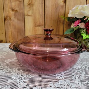 Pyrex Vision Round 024 Cranberry Casserole dish with lid - Pyrex Covered Casserole - #024 2L - Pyrex Cranberry Vision Cookware - Made in USA