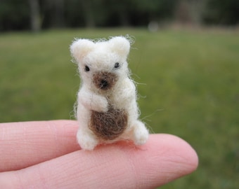 Miniature White Bear Tiny figure