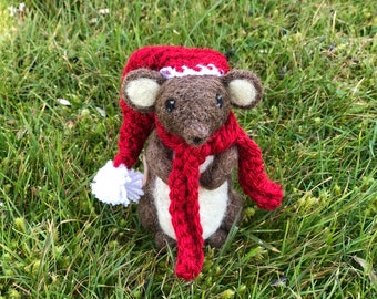 Needle Felted Christmas or Winter Mouse with Hat and Scarf