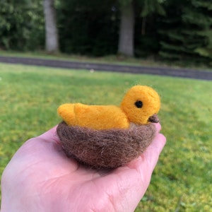 Yellow Finch with Nest Needle Felted Bird Figurine Waldorf Toy Mother’s Day Gift