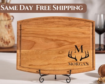 Deer Antlers Personalized Cutting Board, Hunting, Housewarming Gift for Her, Wedding Gifts for Couple, Hostess Gift, Deer Design Engraved