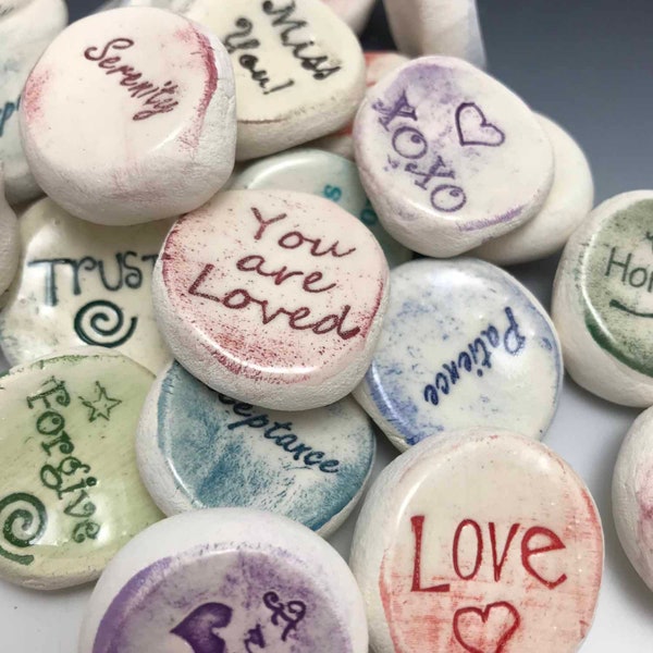 100 Love & Friendship Worry Stones, 25 Inspirational Word Assortment