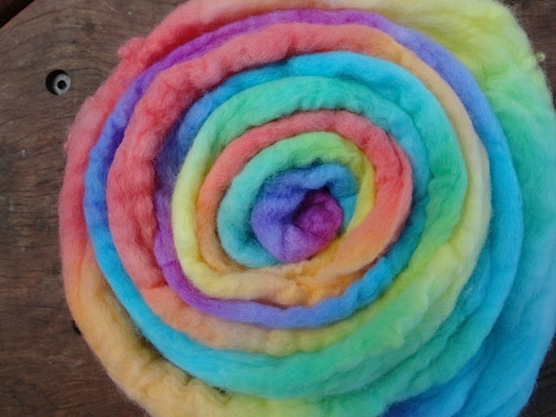 Hand Painted Pure Wool Fleece in Rainbow Colours for Wet or Dry Felting or Weaving image 3