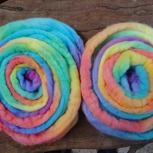 Hand Painted Pure Wool Fleece in Rainbow Colours for Wet or Dry Felting or Weaving image 5