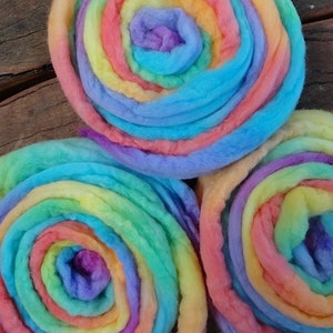 Hand Painted Pure Wool Fleece in Rainbow Colours for Wet or Dry Felting or Weaving image 2