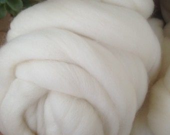 natural white fleece for wet and dry felting, spinning, knitting or weaving