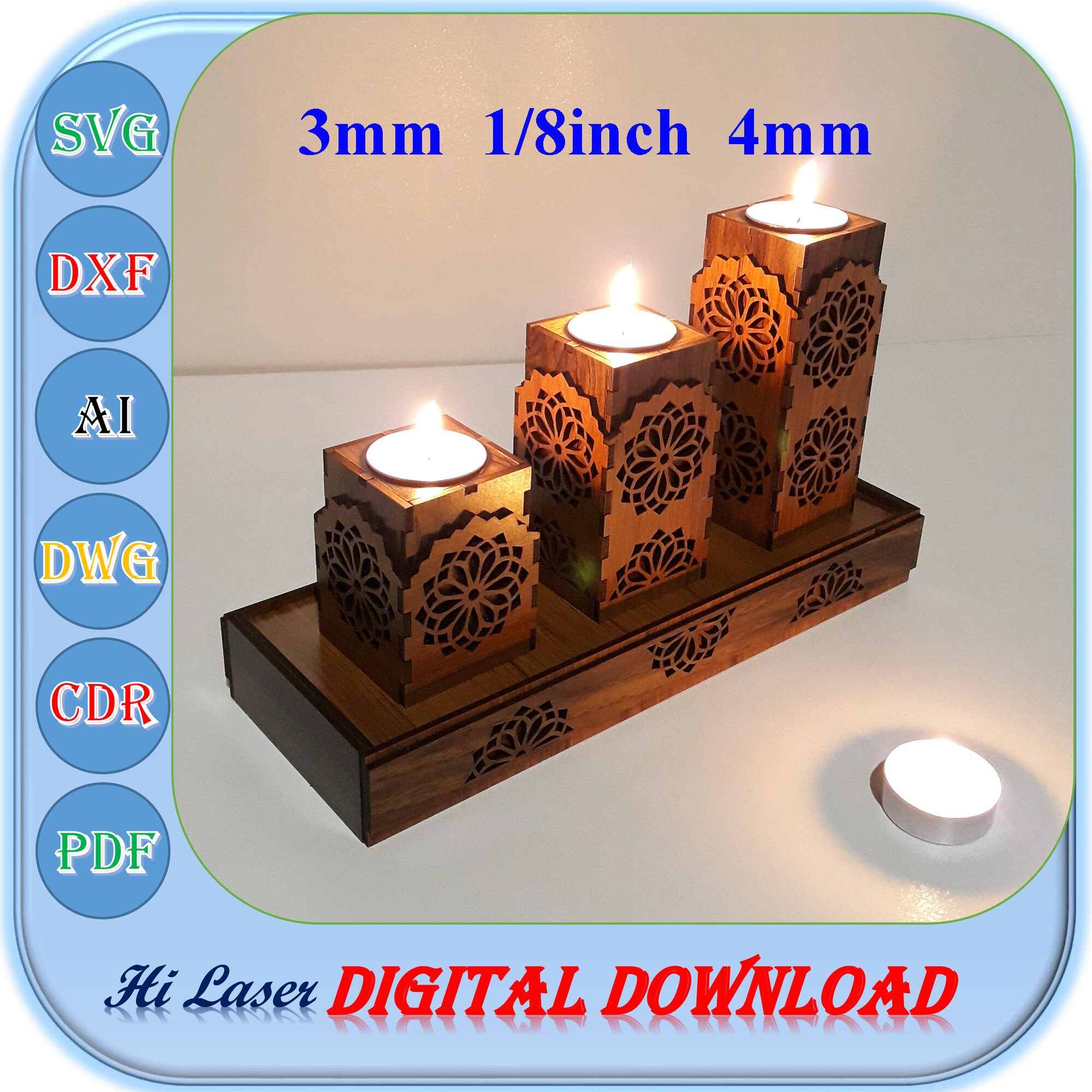 Vassoio Di Legno Con Le Candele Decorate Immagine Stock - Immagine di