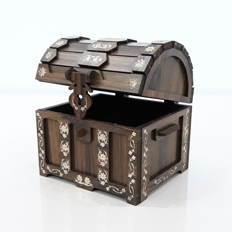 Treasure Box Design Treasure Chest SVG Jewelry Box Svg Cut File Wooden Box Cut Files ...