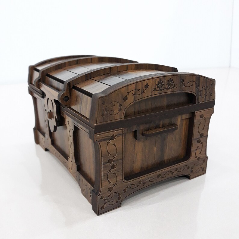 Skattkista laserskuren fil träkista SVG forntida kista Dxf smyckeskrin klippfiler Glowforge-låda antik skattkista i trä SVG bild 2