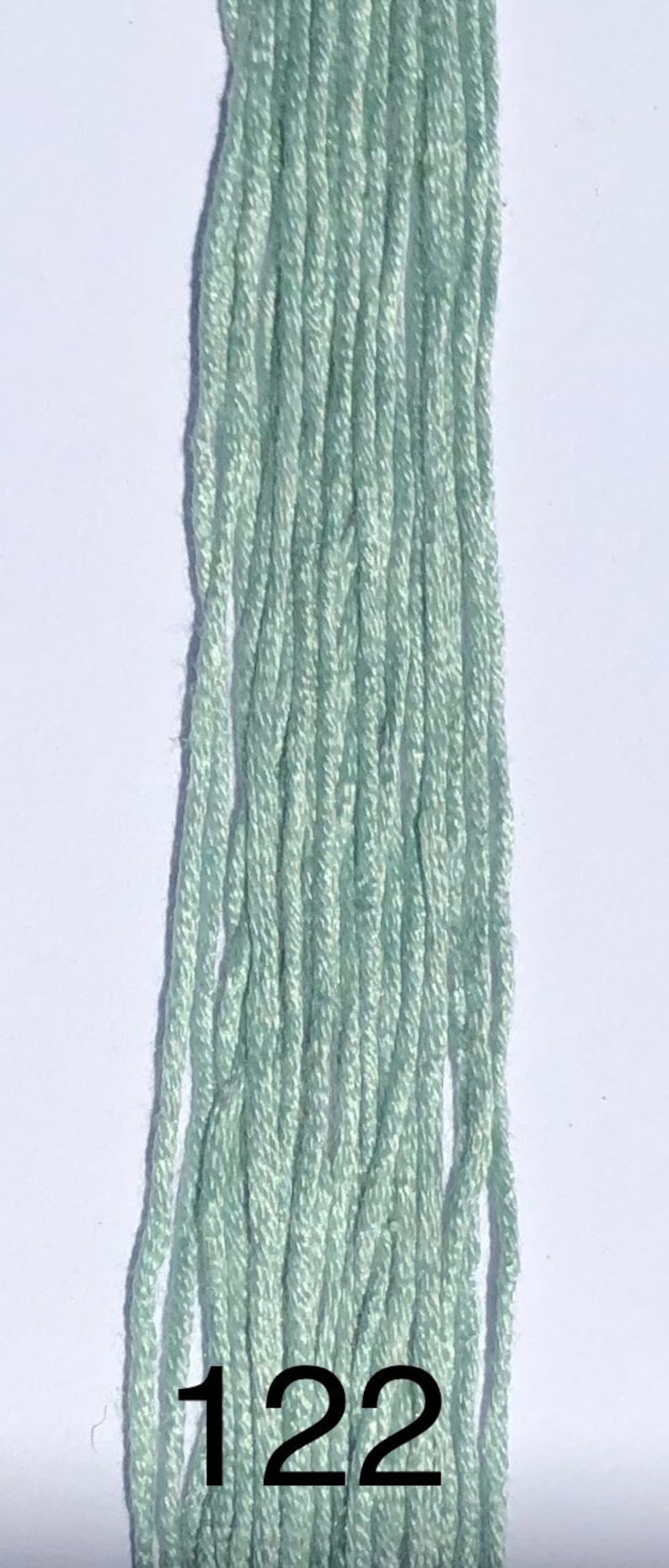 Au Ver A Soie Soie d\u2019Alger Silk Threads