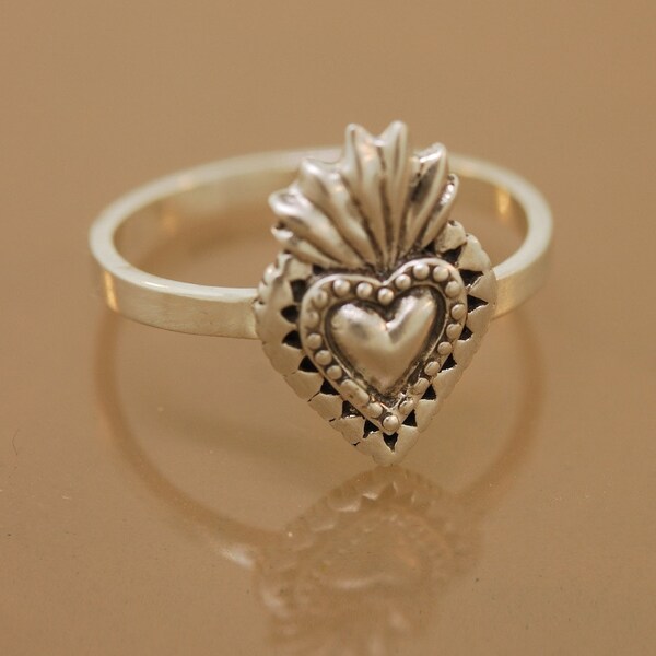 Sacred Heart Ring - Etsy
