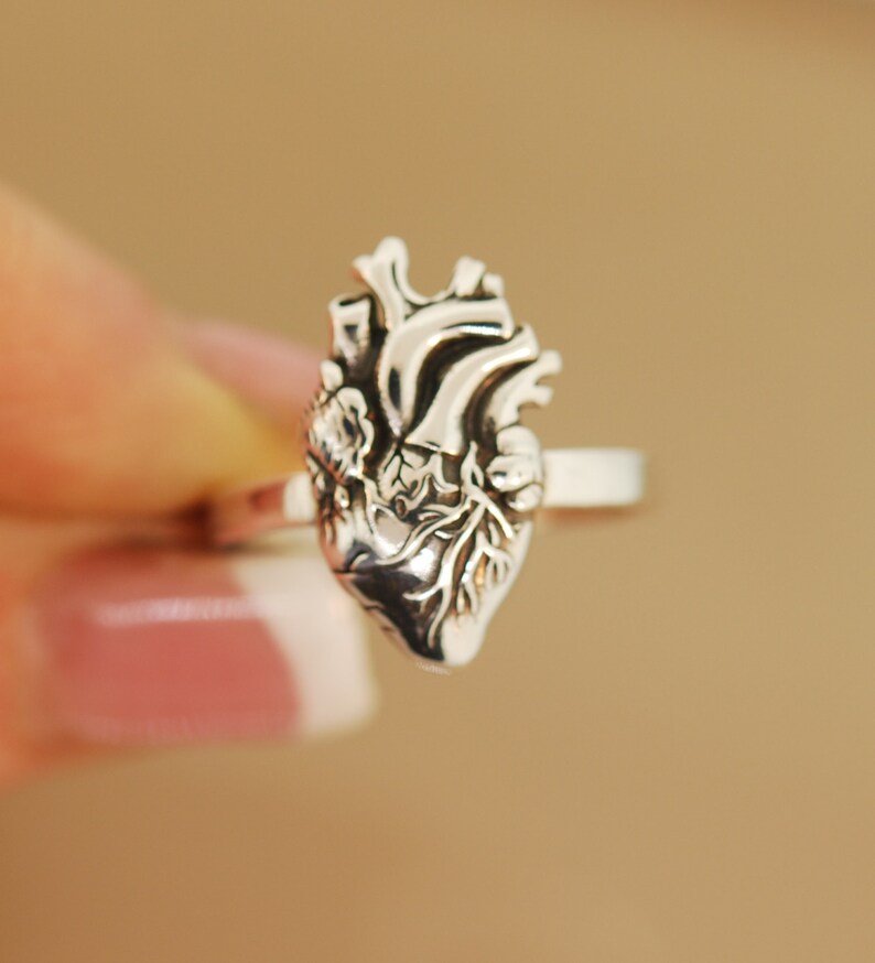 Anatomical Heart Ring