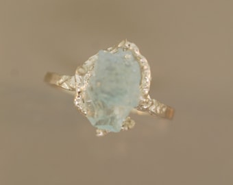 Free form Aquamarine Ring, Raw aquamarine ring, Rough Stone Ring, Twig Ring, aquamarine ring, sterling twig ring, raw stone ring