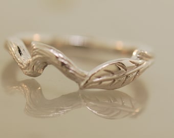 Single Leaf Branch, alternative engagement band, twig leaf band, leaf band, twig ring, sterling leaf band, rose gold leaf band, white gold