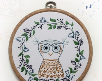 OWLETTE - pdf embroidery pattern, embroidery hoop art, wise owl, owl with wreath frame, fall wreath design, stitched owl, bird embroidery