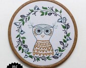 OWLETTE - pdf embroidery pattern, embroidery hoop art, wise owl, owl with wreath frame, fall wreath design, stitched owl, bird embroidery
