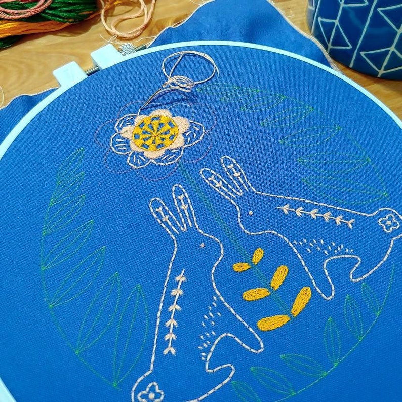 SUNNY BUNNIES pdf embroidery pattern, embroidery hoop art, bunnies and flower, folk art, bunny design, blue bunnies hoop image 4