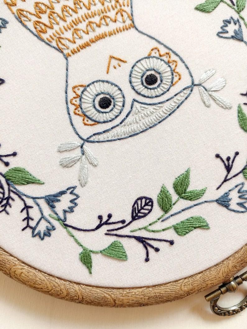OWLETTE pdf embroidery pattern, embroidery hoop art, wise owl, owl with wreath frame, fall wreath design, stitched owl, bird embroidery image 3